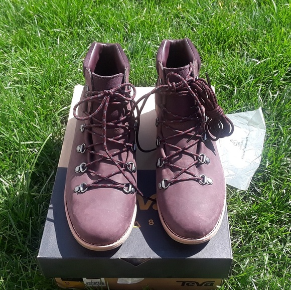 NEW Teva De La Vina Dos Alpine low ankle boot - Picture 6 of 8